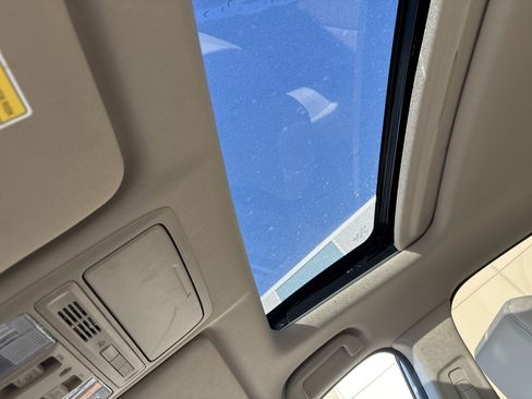 Used 2020 Honda CR-V Touring image 28