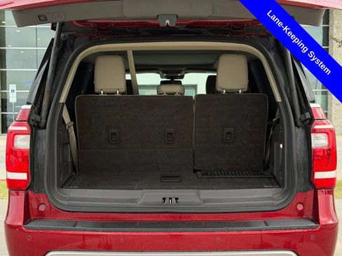 Used 2019 Ford Expedition XLT w/ Equipment Group 202A RWD image 29
