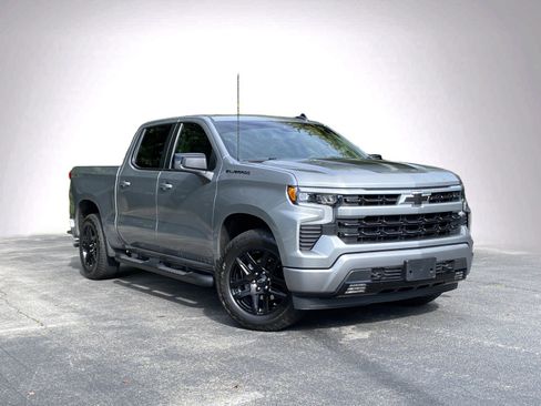 Used 2024 Chevrolet Silverado 1500 RST w/ Rally Edition RWD image 2