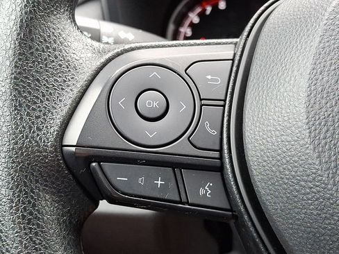 Certified 2025 Toyota RAV4 XLE FWD image 23