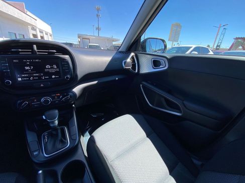 Used 2025 Kia Soul LX w/ LX Technology Package image 33