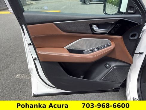 Certified 2024 Acura MDX SH-AWD w/ Advance Package image 21