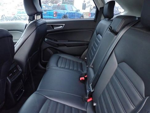 Used 2022 Ford Edge SEL w/ Convenience Package image 18
