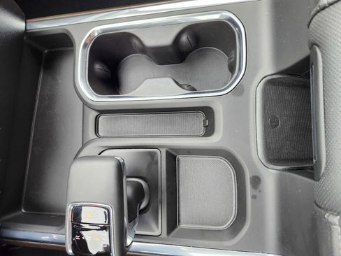 Used 2024 GMC Sierra 1500 SLT w/ SLT Premium Plus Package image 24