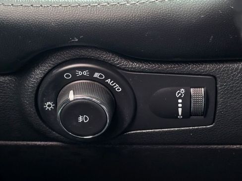 Used 2021 Dodge Durango GT image 31