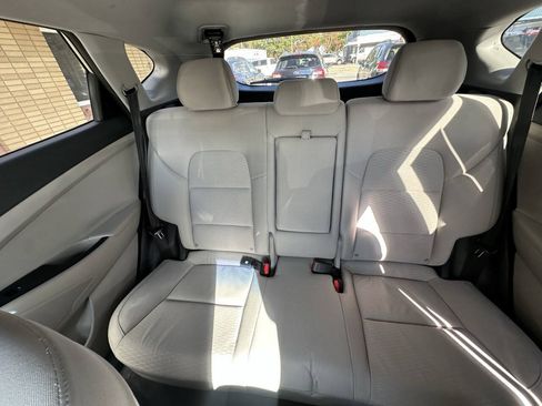 Used 2019 Hyundai Tucson SE AWD/4WD image 13
