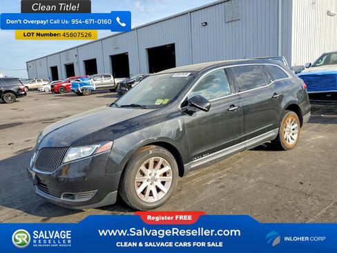 Used 2015 Lincoln MKT AWD image 1