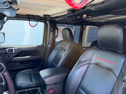 Used 2021 Jeep Wrangler Unlimited Rubicon AWD/4WD image 17
