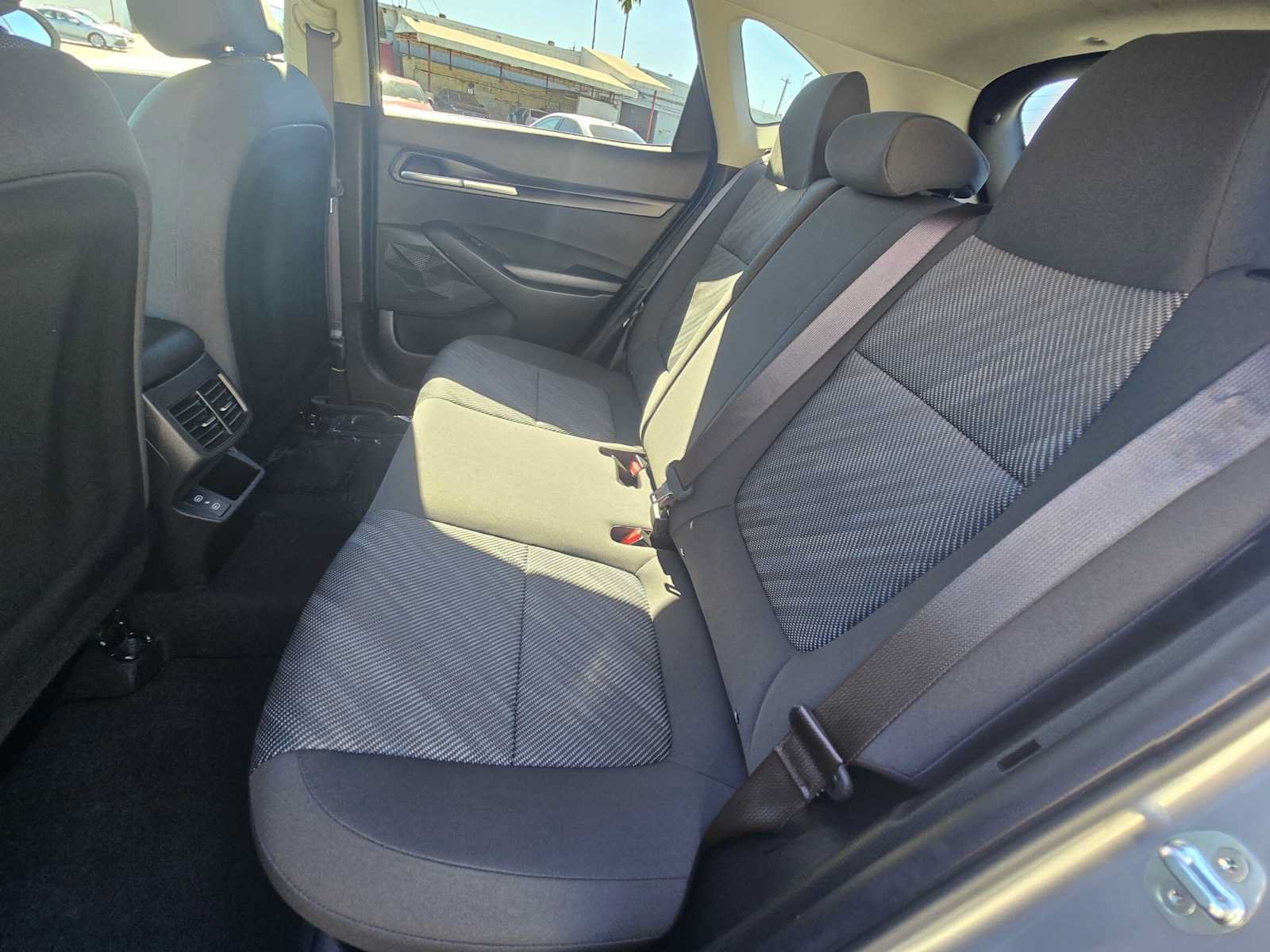 Used 2024 Kia Seltos LX AWD/4WD image 16