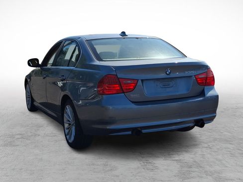 Used 2011 BMW 335i xDrive Sedan AWD/4WD image 4