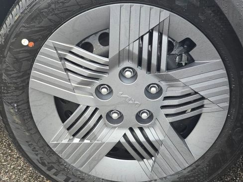 New 2025 Kia K4 LX image 8