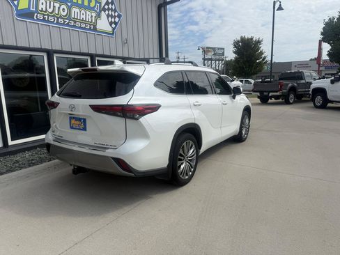 Used 2020 Toyota Highlander Platinum AWD/4WD image 6
