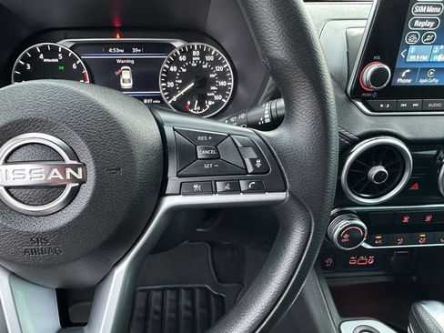 Used 2024 Nissan Sentra SV image 23