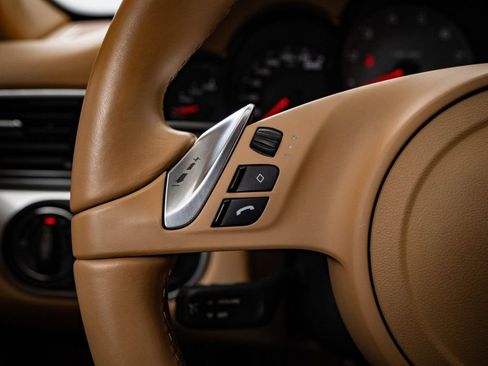 Used 2012 Porsche 911 Carrera S image 32