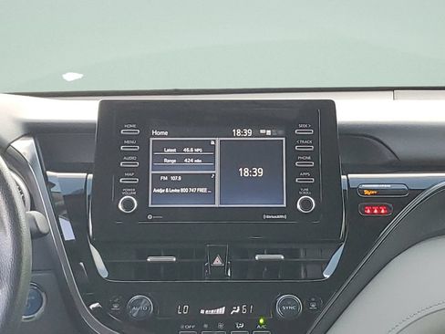 Used 2022 Toyota Camry LE FWD image 14