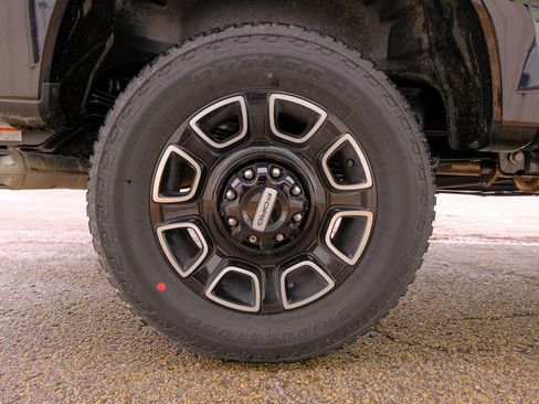 New 2026 Ford F250 Platinum image 40