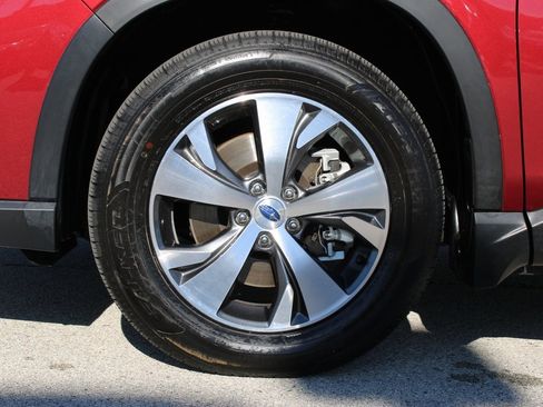 Certified 2025 Subaru Ascent Premium image 30