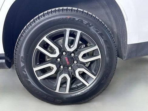 Used 2023 GMC Yukon AT4 w/ AT4 Premium Package AWD/4WD image 36
