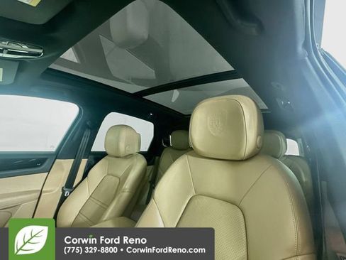 Used 2020 Porsche Cayenne AWD/4WD image 23