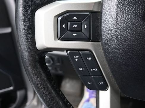 Used 2019 Ford F150 Lariat w/ Equipment Group 502A Luxury AWD/4WD image 25
