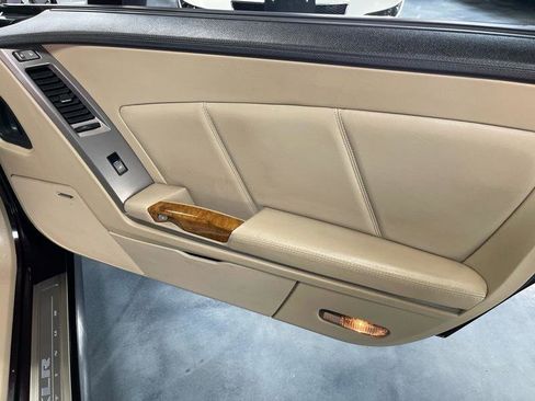 Used 2009 Cadillac XLR image 35