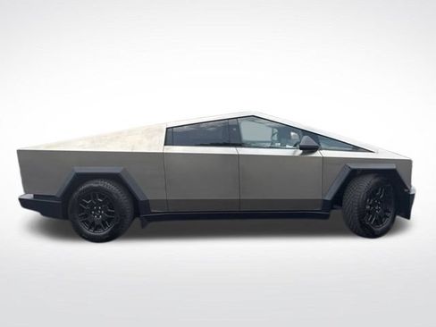 Used 2024 Tesla Cybertruck AWD Crew Cab image 3