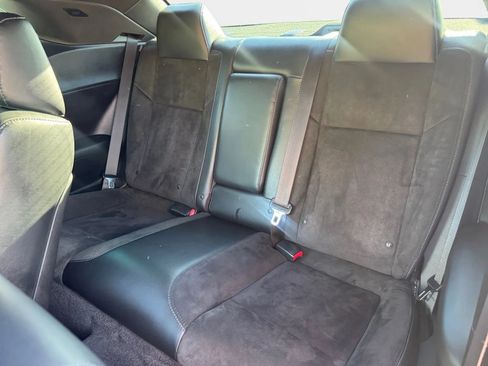 Used 2016 Dodge Challenger R/T Scat Pack RWD image 11