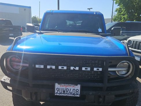 Certified 2024 Ford Bronco Wildtrak AWD/4WD image 4
