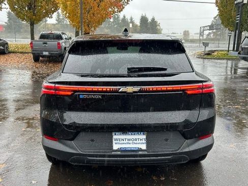 New 2026 Chevrolet Equinox EV LT image 6