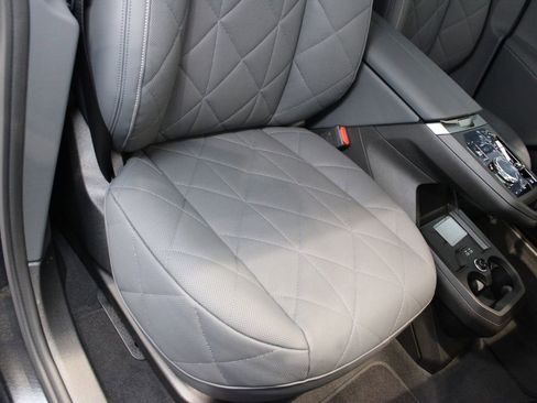 Used 2025 BMW iX M60 image 26