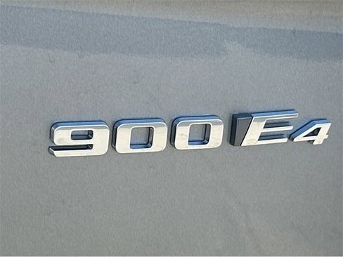 New 2026 Cadillac Vistiq Luxury image 9