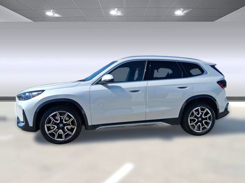 Used 2025 BMW X1 xDrive28i w/ Premium Package image 2