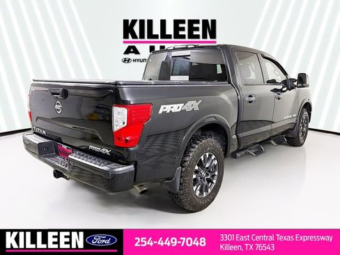 Used 2019 Nissan Titan PRO-4X w/ Pro-4x Convenience Package image 8