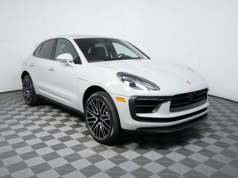 New 2026 Porsche Macan S image 24