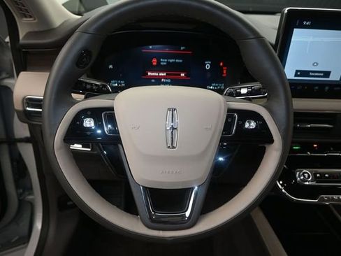 Used 2024 Lincoln Corsair Reserve FWD image 6