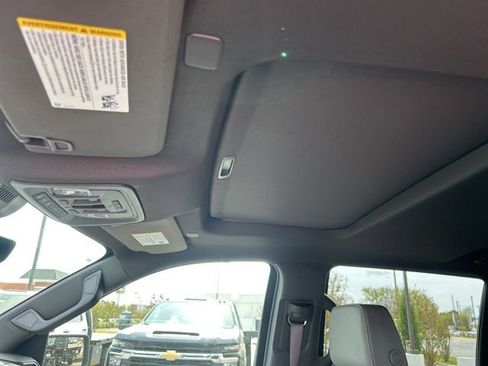 New 2026 Chevrolet Silverado 1500 LTZ w/ LTZ Premium Package image 17