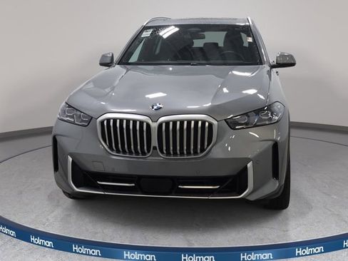 Used 2024 BMW X5 xDrive40i AWD/4WD image 3