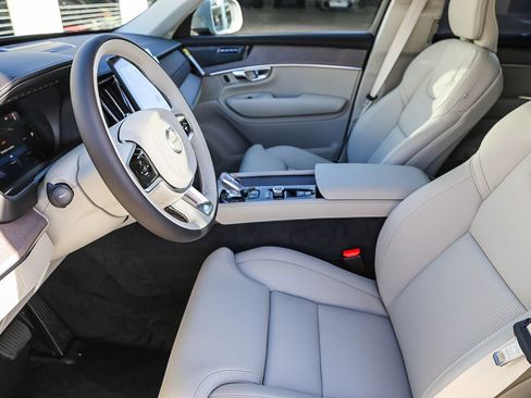 New 2026 Volvo XC90 T8 Ultra w/ Protection Package Premier AWD/4WD image 17