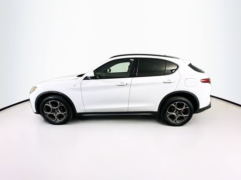Used 2022 Alfa Romeo Stelvio Ti image 4