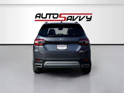 Used 2025 Honda Pilot Elite image 6