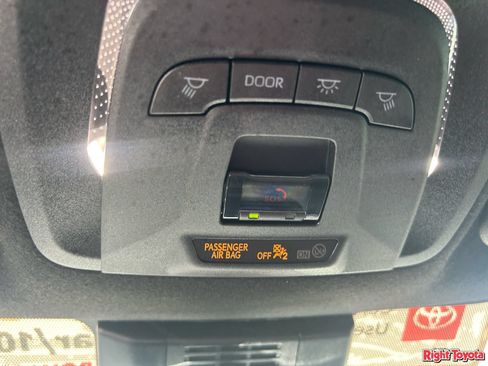Certified 2025 Toyota Corolla SE FWD image 27