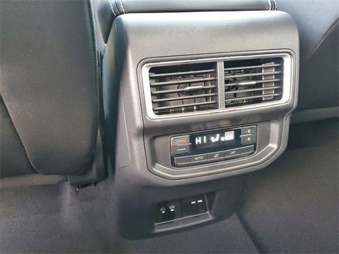 New 2025 Volkswagen Atlas SE image 14