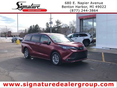 Certified 2025 Toyota Sienna XLE