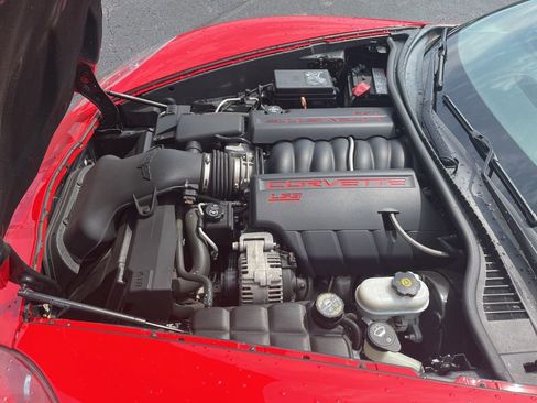 Used 2011 Chevrolet Corvette Grand Sport w/ Preferred Equipment Group RWD image 9