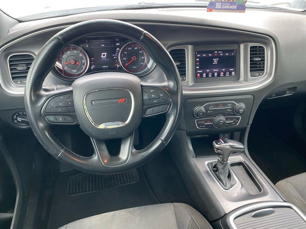 Used 2020 Dodge Charger SXT RWD image 18