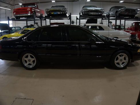 Used 1994 Chevrolet Impala SS image 6