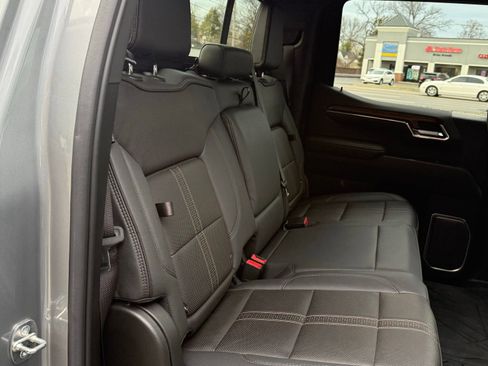 Used 2023 Chevrolet Silverado 1500 High Country w/ High Country Premium Package image 34