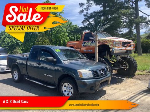 Used 2005 Nissan Titan XE AWD/4WD image 1