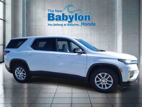 Used 2023 Chevrolet Traverse LS AWD/4WD image 5