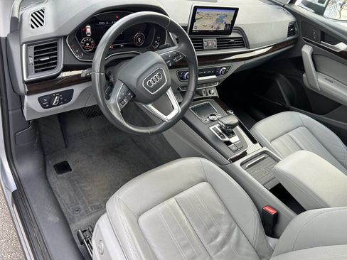 Used 2019 Audi Q5 2.0T Premium Plus w/ Premium Plus Package AWD/4WD image 7